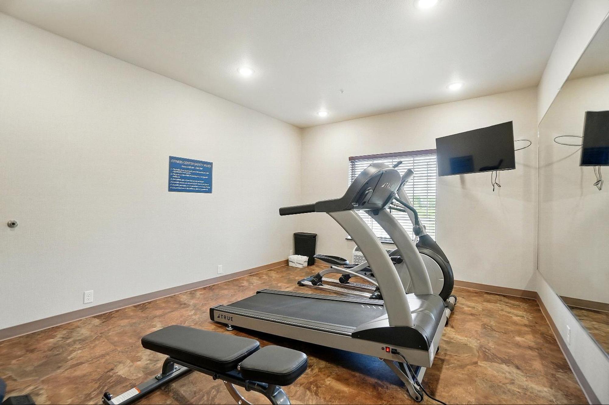 Cobblestone Hotel & Suites - Russells Point At Indian Lake エクステリア 写真