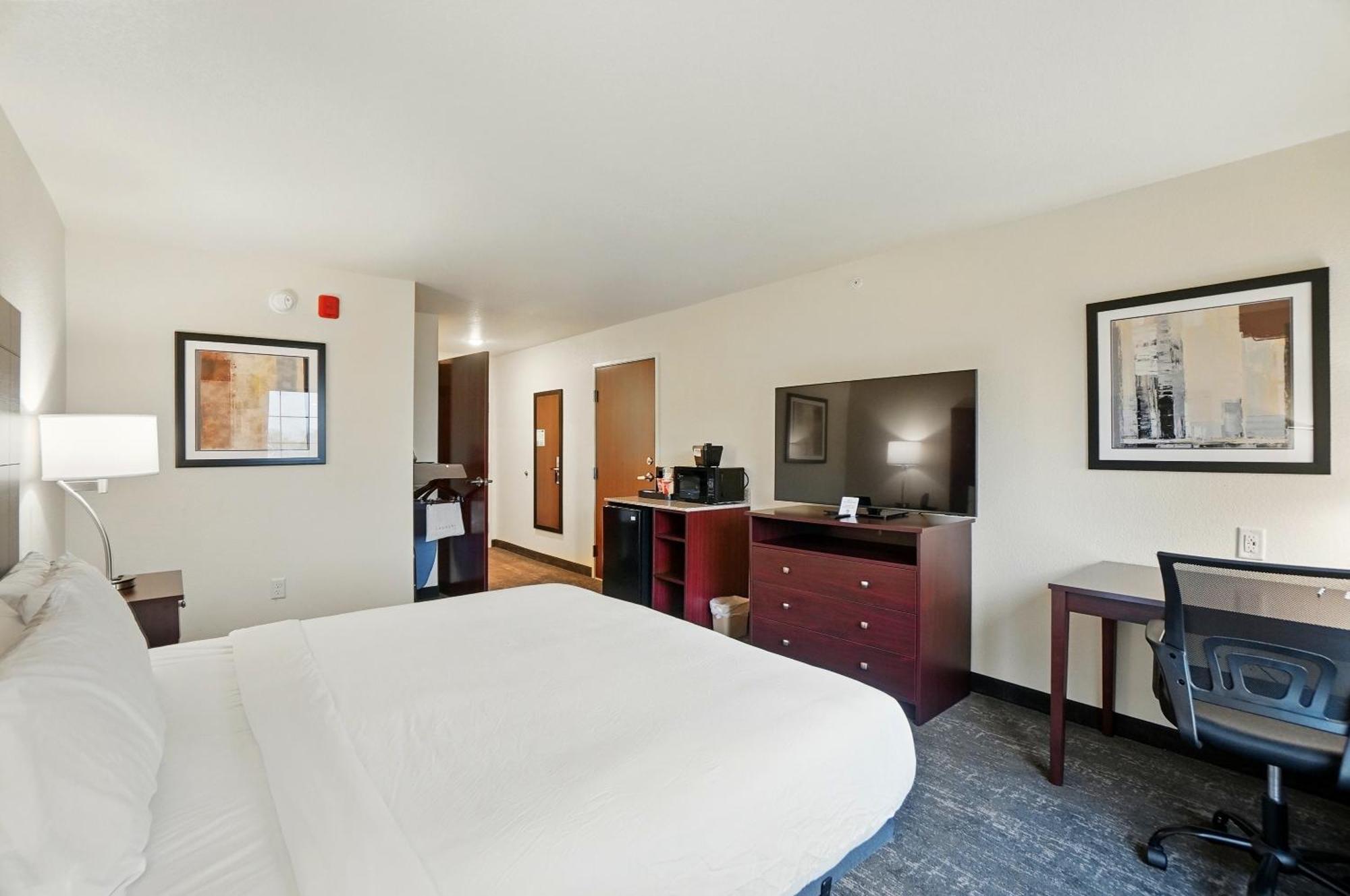 Cobblestone Hotel & Suites - Russells Point At Indian Lake エクステリア 写真